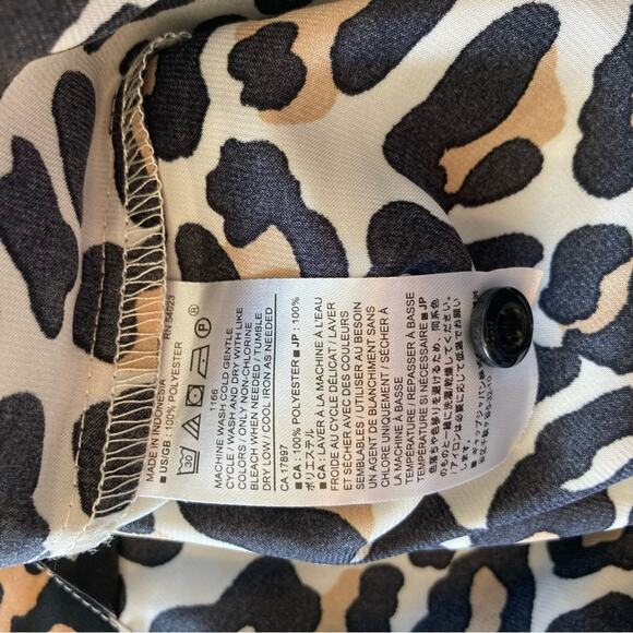 Banana Republic Factory Leopard Button Down Pajama Top Size XL - Picture 5 of 5